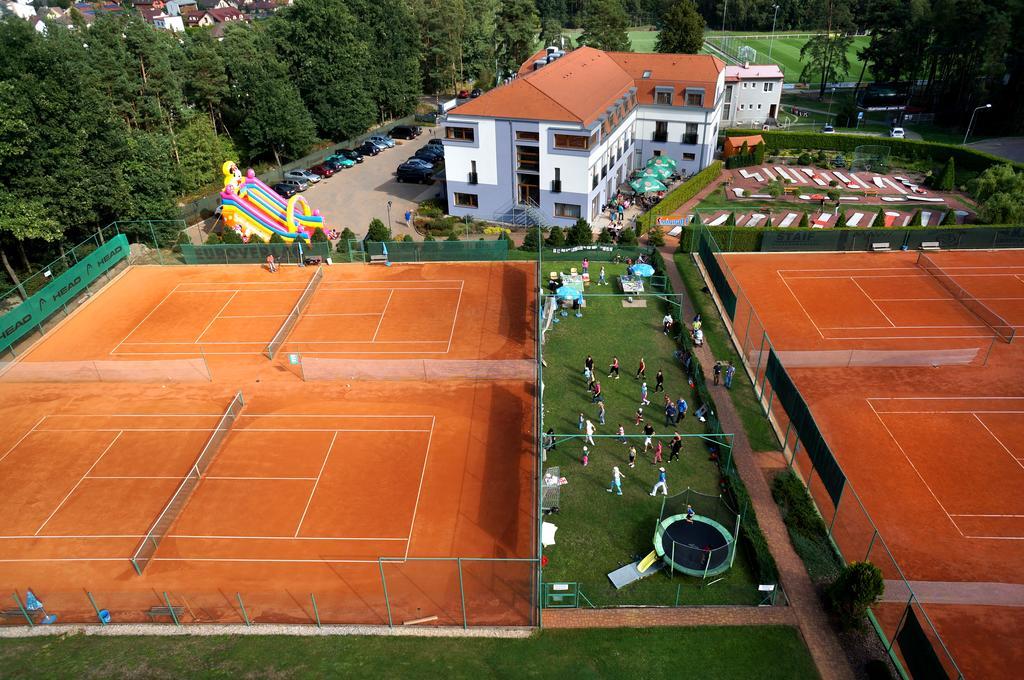 Hotel Sport Zruč المظهر الخارجي الصورة